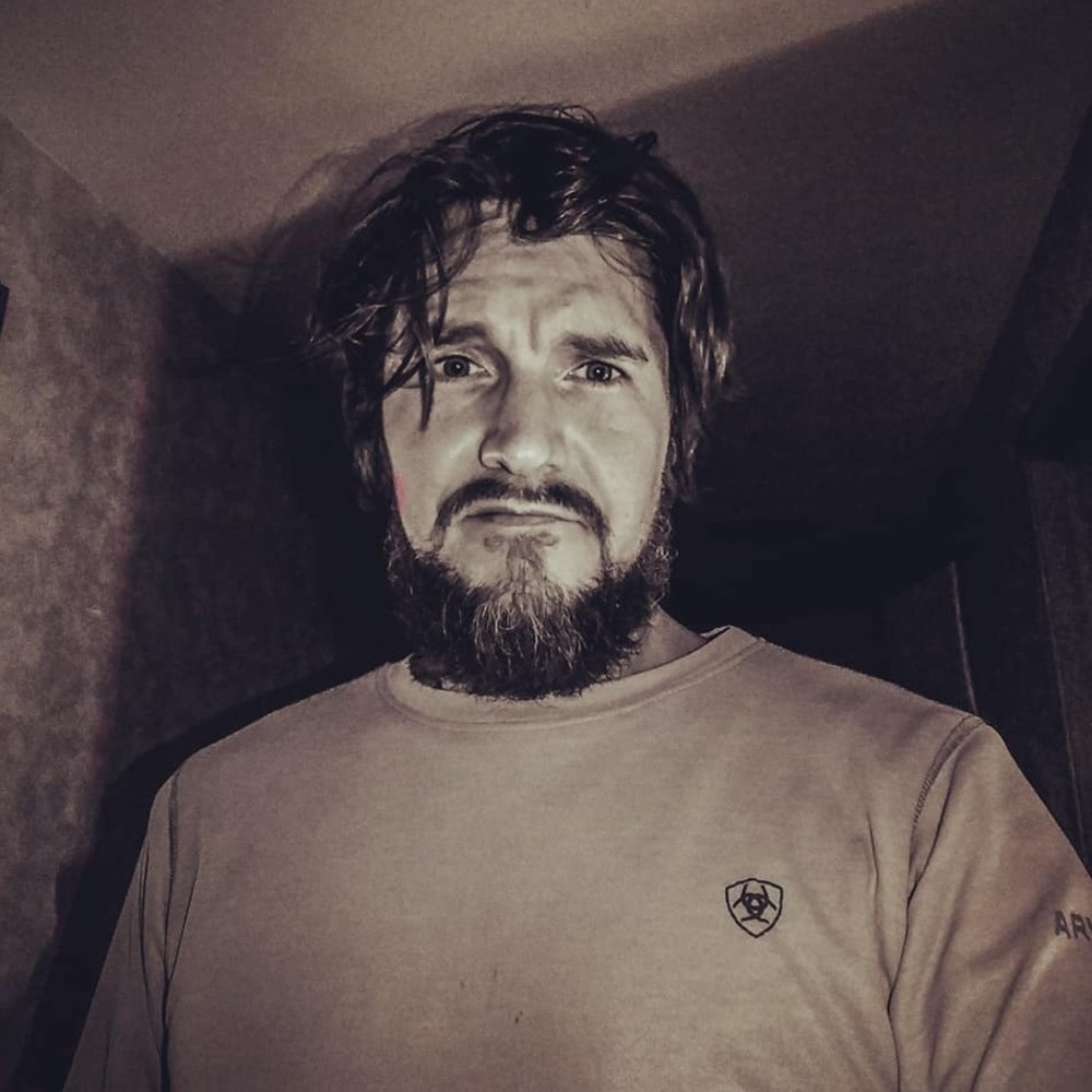 Meet your Posher, Derek